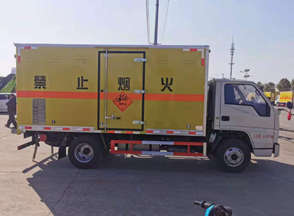 千阳爆破器材运输车